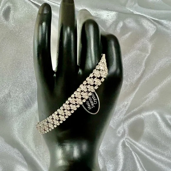 SWAROVSKI CRYSTAL BRACELET made with Swarovski Crystal & Elements - Picture 2 of 8